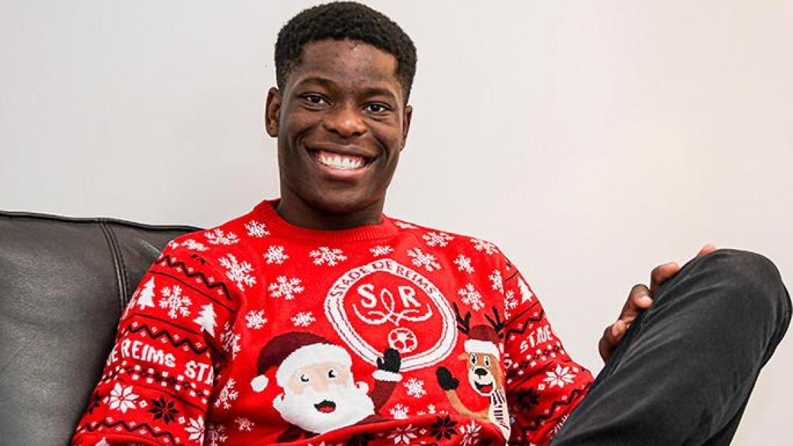 Pull de noël hotsell 2019